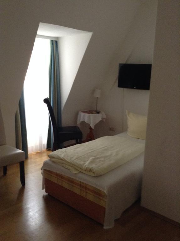 Hotel Zum Pfalzgrafen Heidelberg Esterno foto